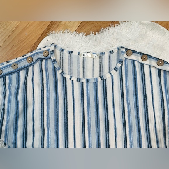 Cure. Wooden Button Accented Front Tie Top - Picture 2 of 5